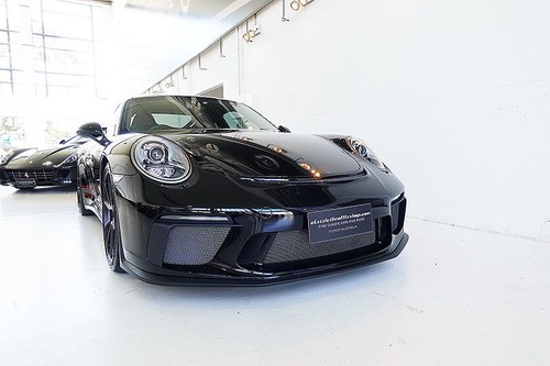 2018 500 hp, manual, 1575 kms, Black with Red 911 GT3 SOLD