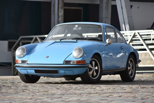 1970 Porsche 911 2.2L E                          For Sale by Auction