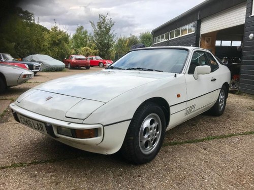 1986 Porsche 924 S ...Huge Service History..New Sills both sides  For Sale