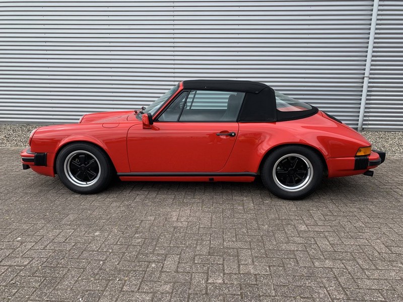 1983 Porsche 911 - 2 1983 Porsche 911 - 2