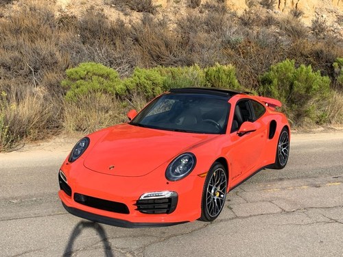 2016 Porsche 911 Turbo S Mint 100 miles Lava Orange 560-HP In vendita