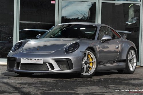 2018 Porsche 991.2 GT3 PDK with PCCB, front lift & CS Package For Sale