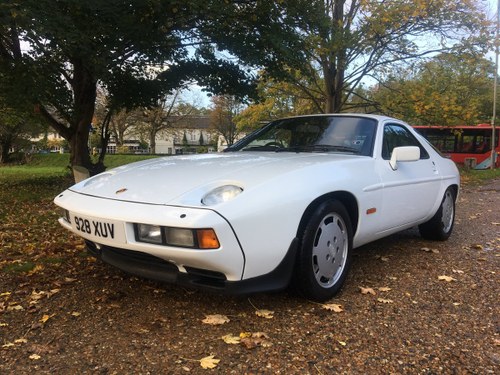 1986 Porsche 928 S2 only 96000 miles with a Full Service History. In vendita