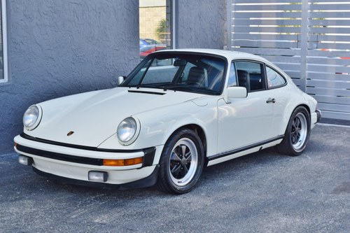 1981 Porsche 911 SC Coupe 3.0 clean Ivory(~)Navy  $37.9k In vendita
