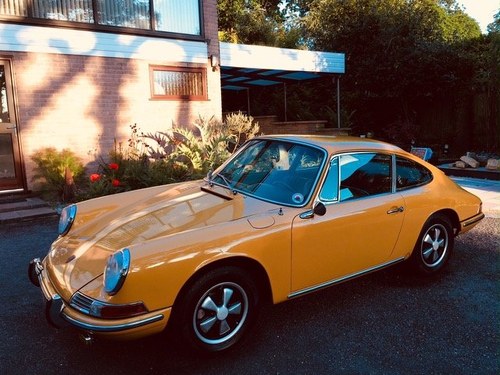 1967 Porsche 912 with 6 clock dash. Such a great car. For Sale