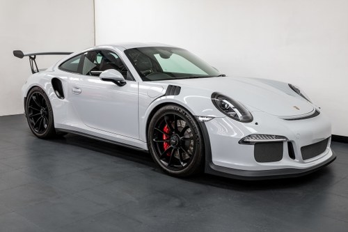 2016 Porsche 991.1 GT3 RS Coupe PDK. 1 of 2 UK Cars painted in Gr For Sale