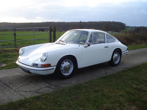1966 Porsche 911 2.0 SWB - rare and sought after For Sale