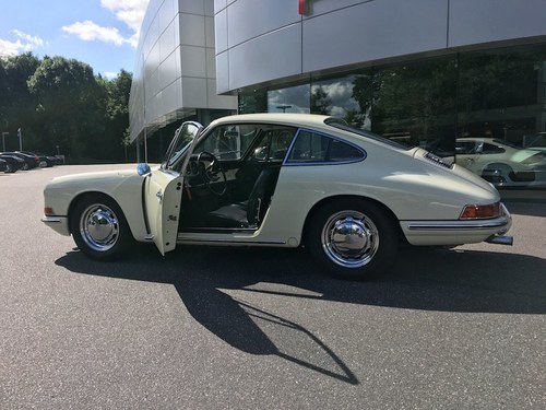 1965 Porsche 912 Very early painted dash 912 For Sale
