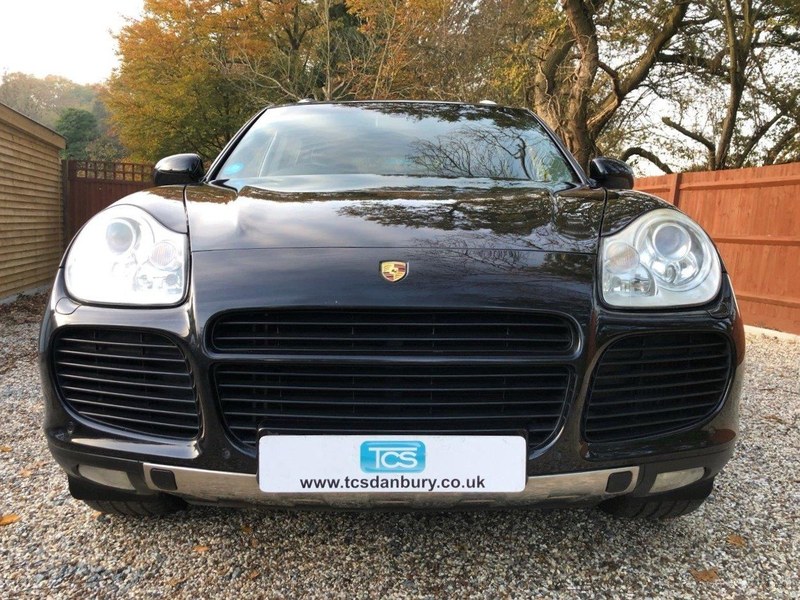 Porsche Cayenne Turbo 4.5i V8 Tiptronic-S 450bhp 620NM torq