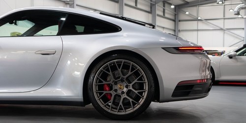 2019 Porsche 911 - 8