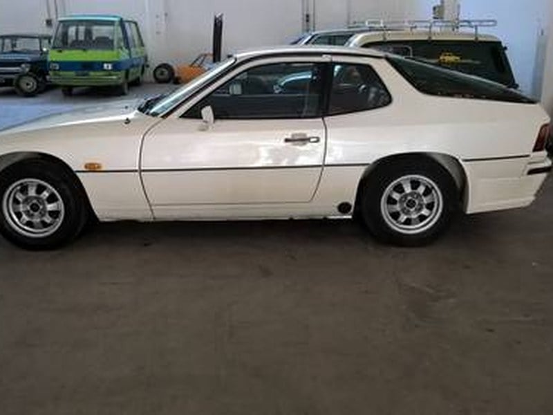 Early production Porsche 924 my 1976 for Porsche collectors