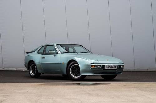 ***1985 PORSCHE 944 LUX COUPE- 25442 miles only*** For Sale