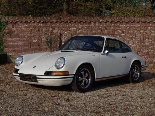 1973 Porsche 911T sunroof. matching numbers porsche certified!! For Sale