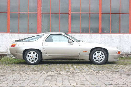 1990 Porsche 928 GT: 07 Oct 2017 For Sale by Auction