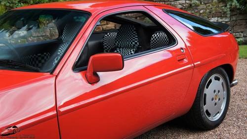 1981 PORSCHE 928 S 4.7 300 BHP - 79000 MILES - GUARDS RED - STUNN In vendita
