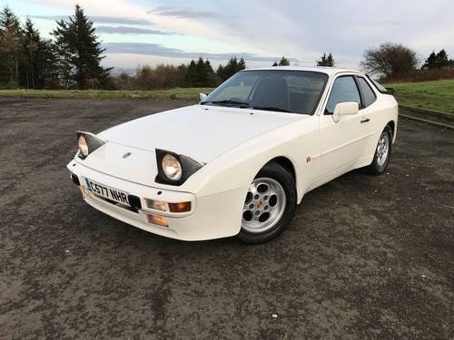 Stnning 1986 White 944 2.5 petrol, service history For Sale