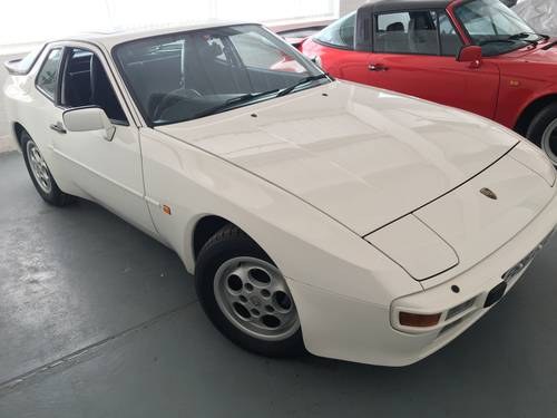 1989 Porsche 944 coupe 2.7 very low mileage SOLD