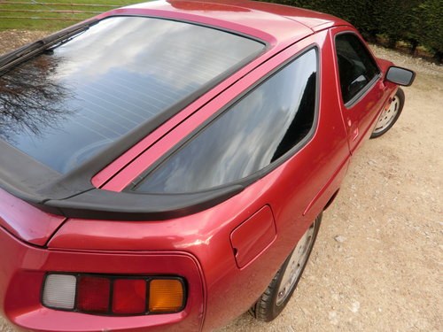 1982 Porsche 928S last offering prior to shipping back to the sun For Sale