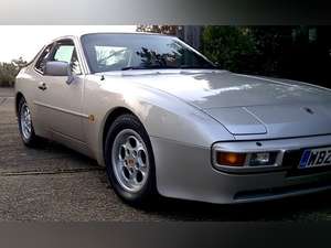 1986 Stunning Classic Porsche: Driver Experience Vouchers For Sale (picture 1 of 6)