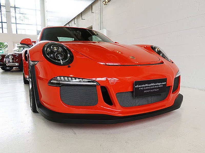 Australian delivered, Lava Orange, only 2,900 kms, stunning