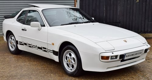 1987 Stunning 944 2.5 Lux Auto - Only 81,000 - FSH - YEARS MOT For Sale