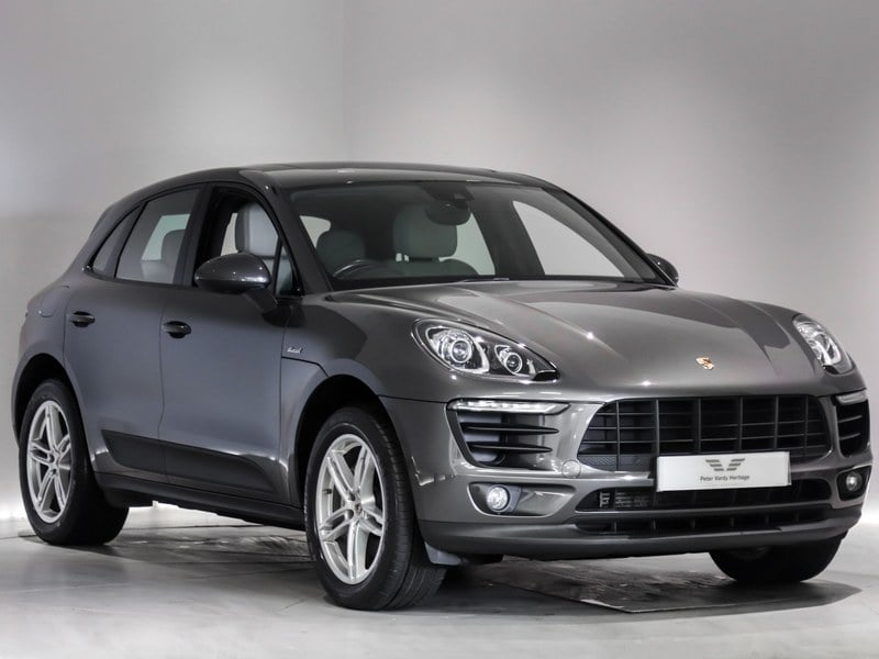 Full Porsche Centre Service History / Huge Specification