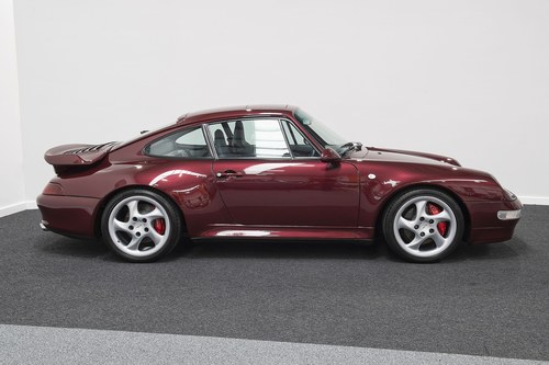 1996 Porsche 911 (993) Turbo in rare Arena Red In vendita