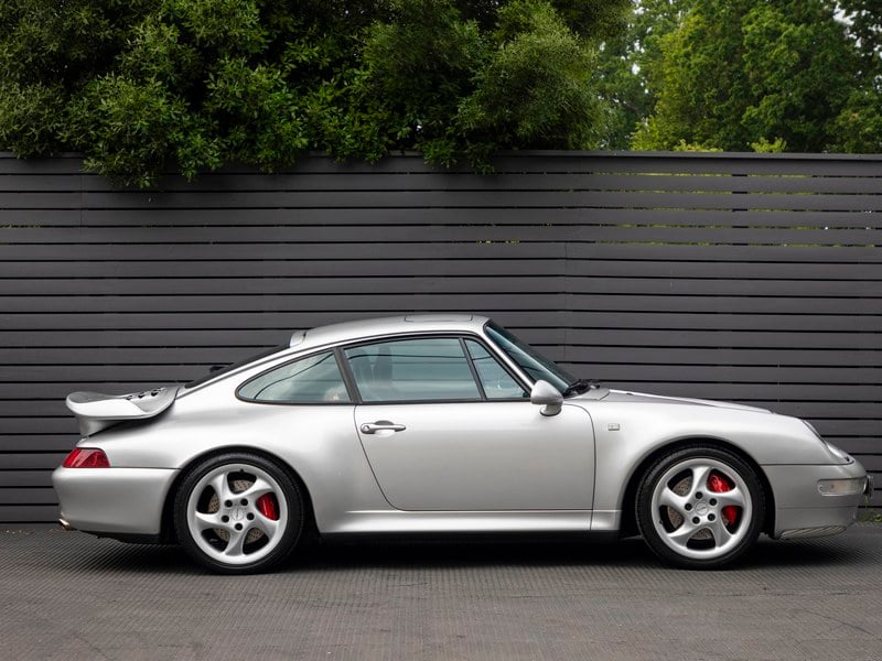 PORSCHE 911 (993) TURBO 4 UK SUPPLIED