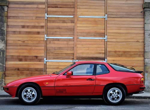 1986 Truly Stunning Low Mileage 924 S SOLD