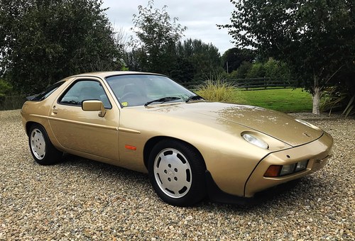 1984 PORSCHE 928 S2 V8 AUTO - LOW MILES - GREAT CLASSIC - PX ? À venda
