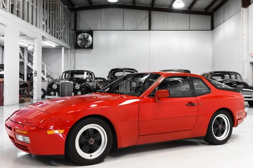 1986 Porsche 944 Turbo | Meticulously maintained from new In vendita