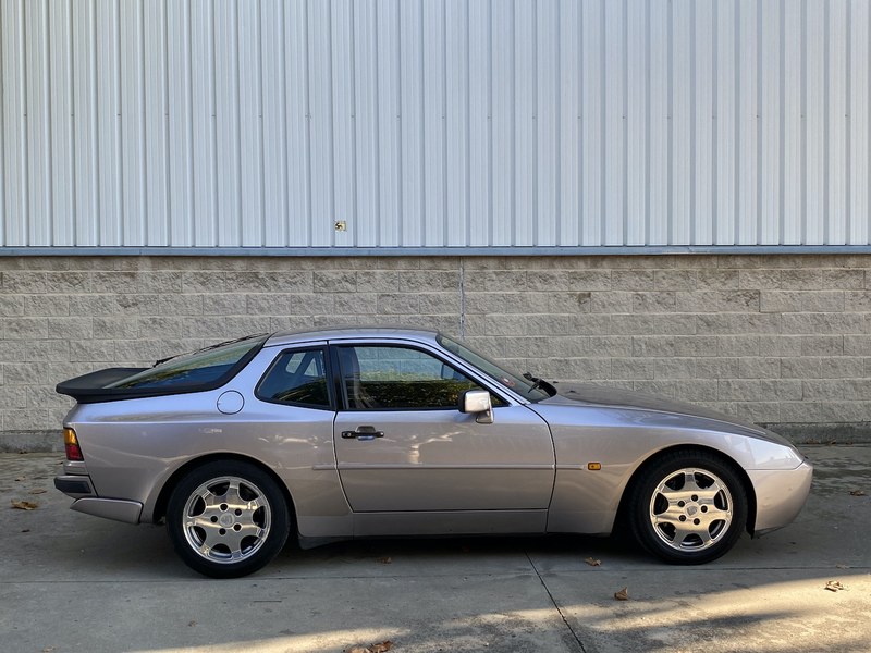 1988 Porsche 944 - 1 1988 Porsche 944 - 1