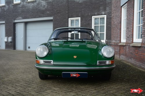 1967 Porsche 911 2.0 short wheelbase Softwindow Targa Irish green For Sale