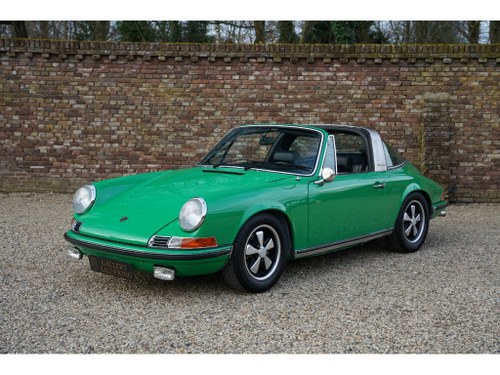 1970 Porsche 911 2.2E Targa Matching numbers and colours, stunnin For Sale