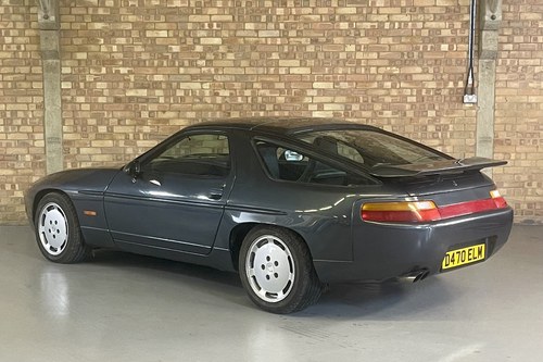 1986 Porsche 928 - 2