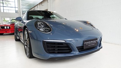 Carrera S in Graphite Blue, Black interior, PDK, low kms