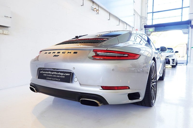 2017 Porsche - 2 2017 Porsche - 2