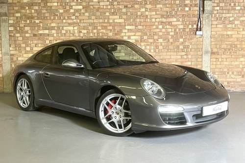 2010 Porsche 997.2 Carrera S. Low mileage, great specification VERKOCHT