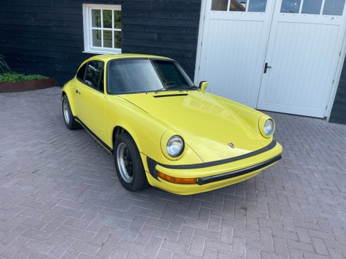 LHD PORSCHE COUPE 1977 In Yellow Summer Full Black Lether For Sale
