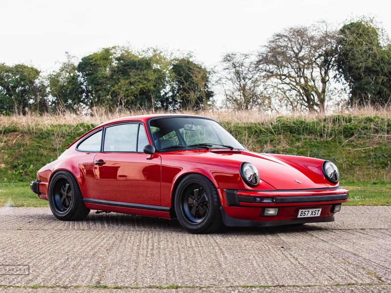 Porsche 911 3.2 Carrera