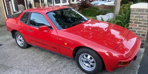 1984 Porsche 924 2.0 low mileage solid project car with MOT For Sale