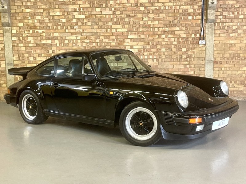 Porsche 911 Carrera 3.2 coupe in beautiful condition