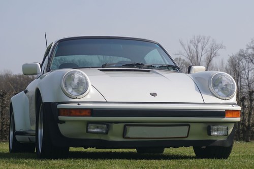 1983 Porsche 911 - 6