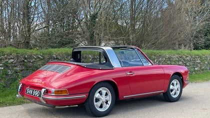 All classic Porsche 911 required. Are you selling?
