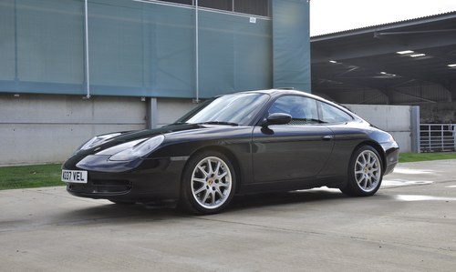 2000 Porsche 911-996 Carrera 4 Very good example In vendita