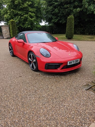 2021 Porsche 911 (992) Targa 4S - Guards Red For Sale