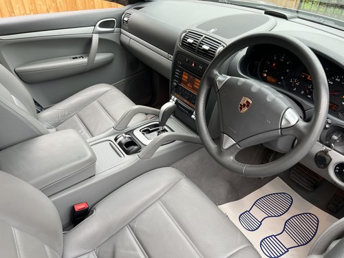 2009 Porsche Cayenne - 9