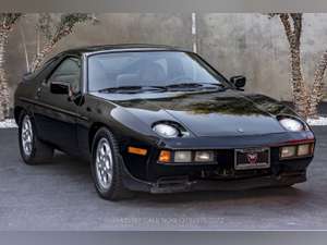1983 Porsche 928S 5-Speed For Sale (picture 1 of 11)
