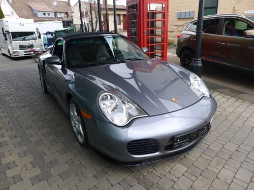 2004 Porsche 996 turbo cabrio/6-gang manuell/orig. 16.000 km In vendita