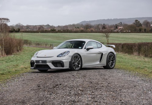 2022 Porsche 718 Cayman GT4 In vendita